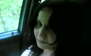 Скромная ингушка стесняется показывать голые сиськи