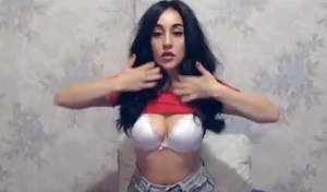 Интимный видео чат с красивой осетинкой