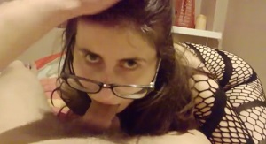 Польская мачеха балует пасынка горловым минетом